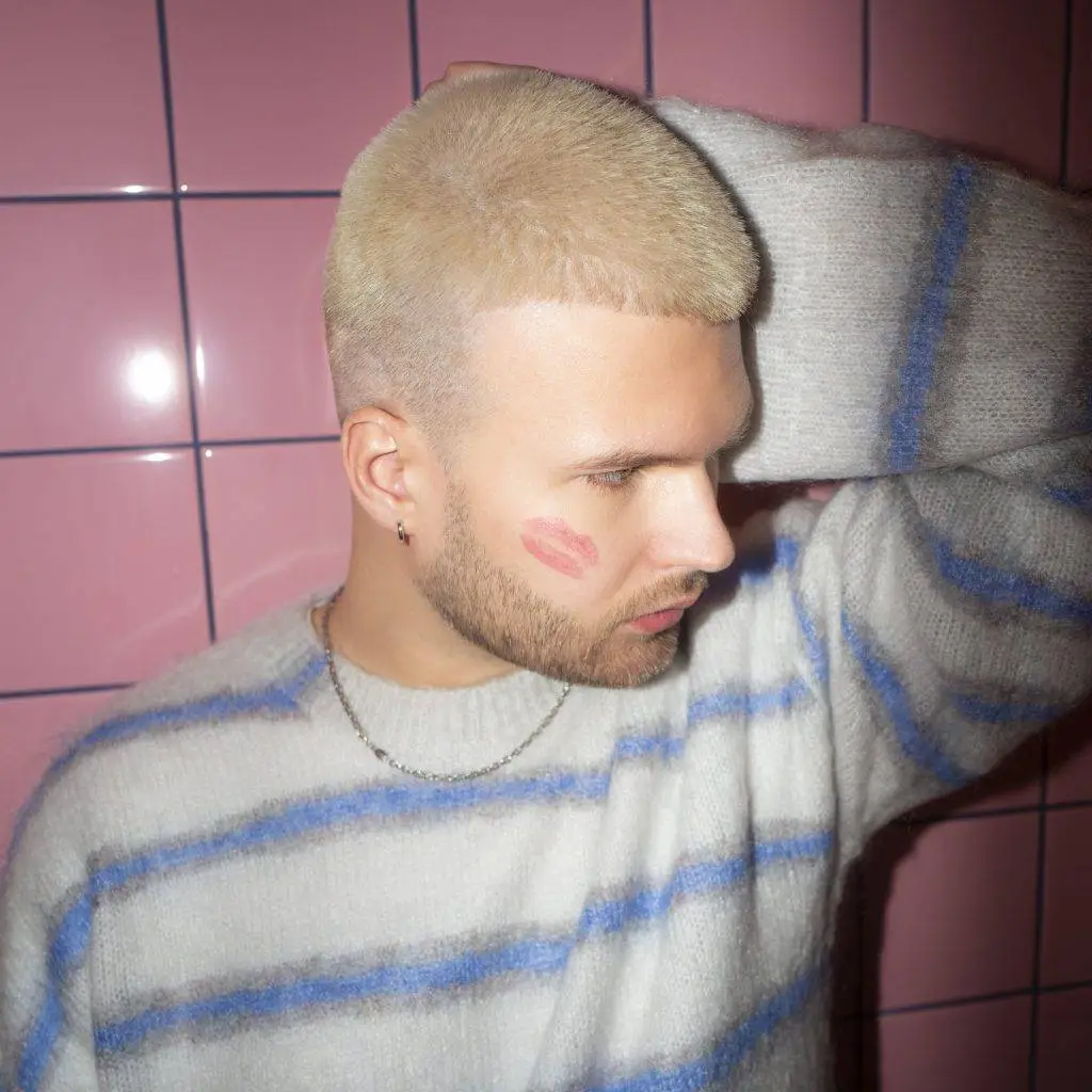 Coverbild von YOSU zur Single „Bisous“